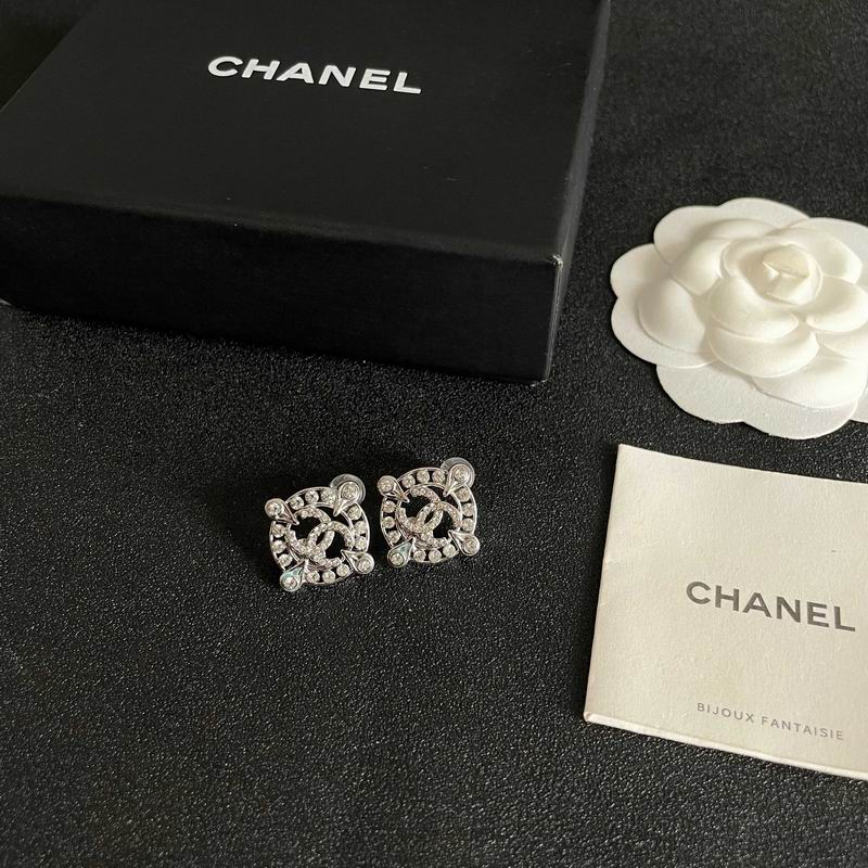 Chanel Earring 06yxs69